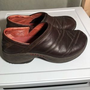 Merrell leather women’s shoes size 7